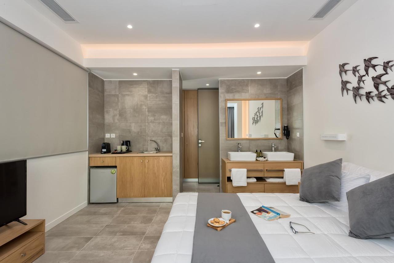Lilium Luxury Suites Agia Marina Exterior foto