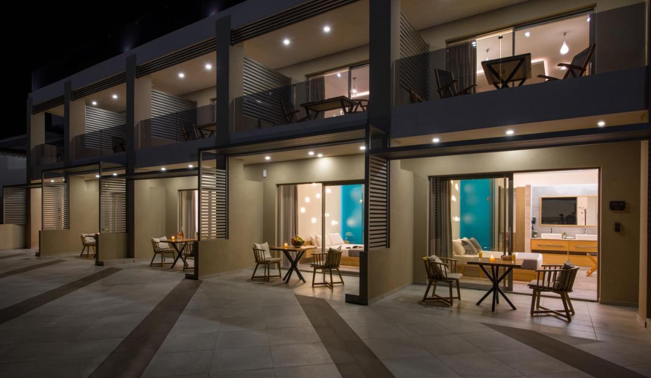 Lilium Luxury Suites Agia Marina Exterior foto